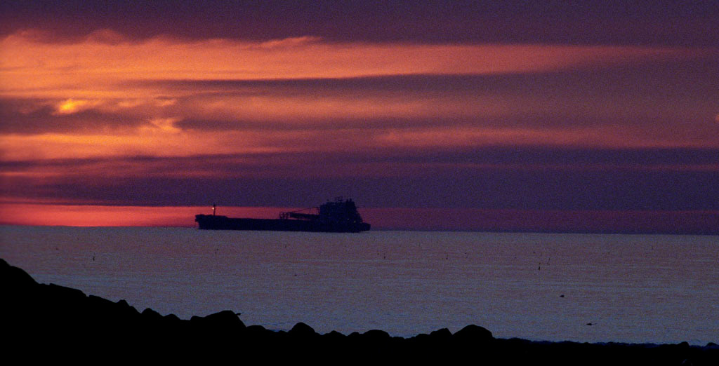 %_tempFileNameinto%20the%20sunrise(cargo%20ship)%2001%